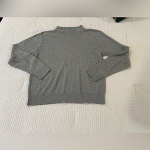 SAG Harbor women’s grey pullover sweater size small
